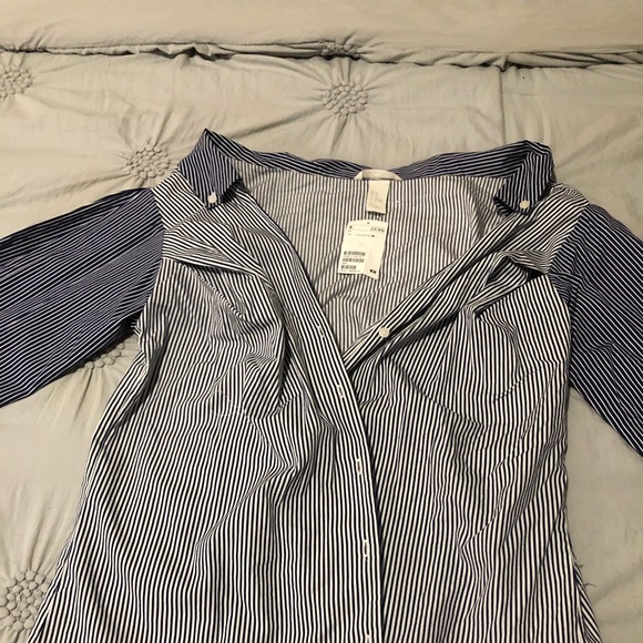 Asymetrical striped off-the-shoulder blouse - Picture 2 of 5